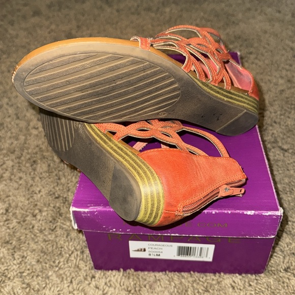 Women sandals - Picture 3 of 3